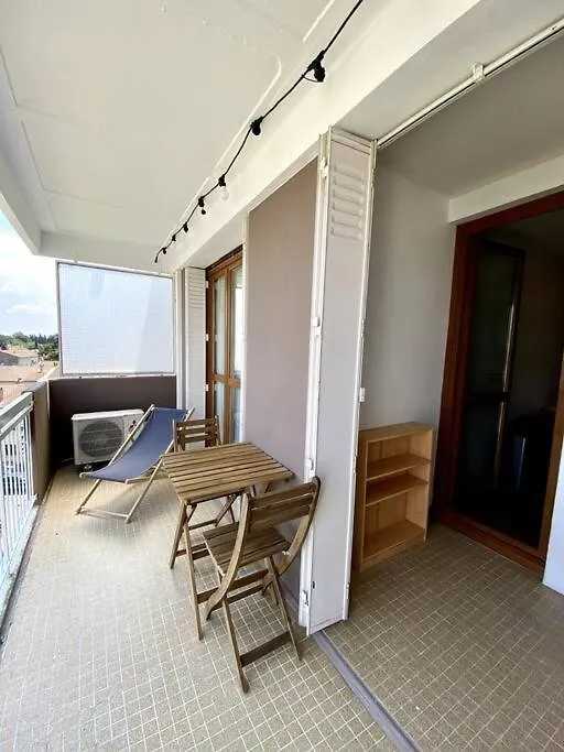 T4 Proche Centre Ville: 6 Pers - Balcon - Clim Avignon